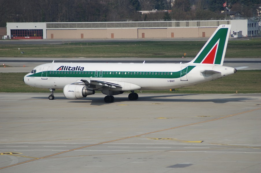 Alitalia Airbus A320-214, I-BIKF@GVA,25.03.2007-456ar - Flickr - Aero Icarus