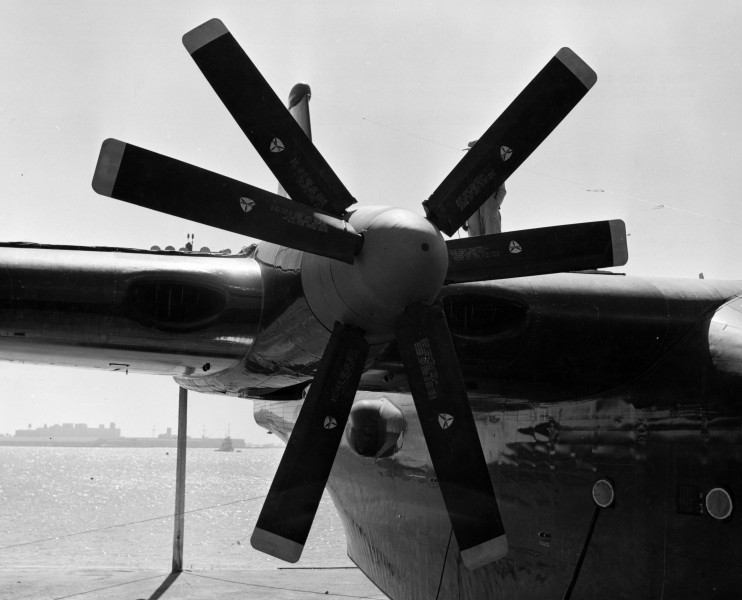 Allison T40 propellers of Cpnvair XP5Y-1