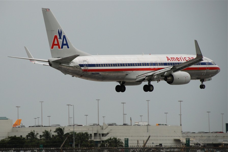 American Airlines Boeing 737-800; N804NN@MIA;17.10.2011 626nc (6698033687)