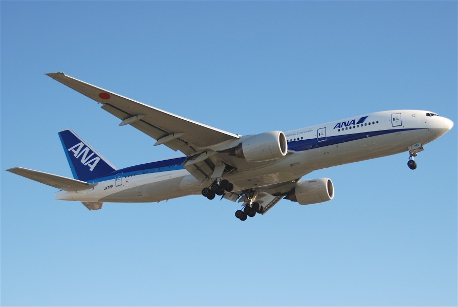 ANA Boeing 777-200ER; JA715A@LAX;08.10.2011 620ei (6298813140)