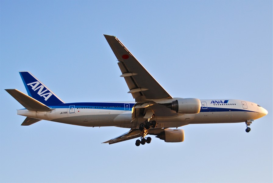 ANA Boeing 777-200ER; JA716A@LAX;11.10.2011 623re (7051637733)