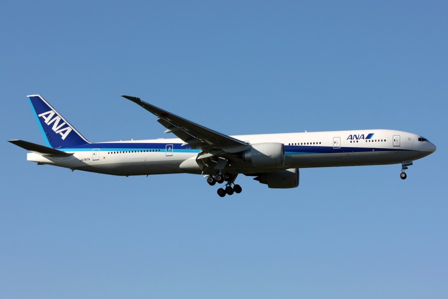 ANA Boeing 777-300 JA787A