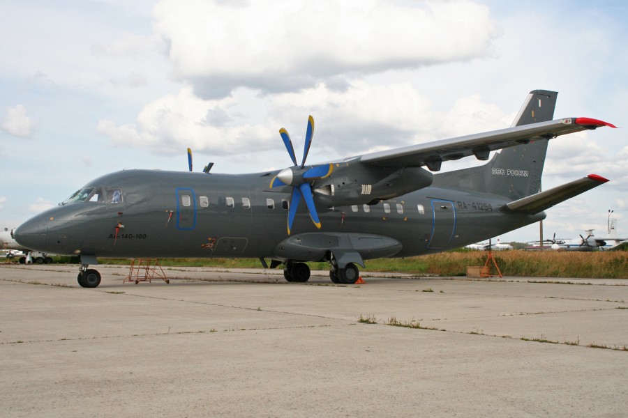 Antonov An-140-100 RA-41254 (8554716107)