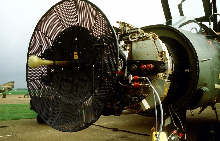 APQ-109 radar of F-4D 1982