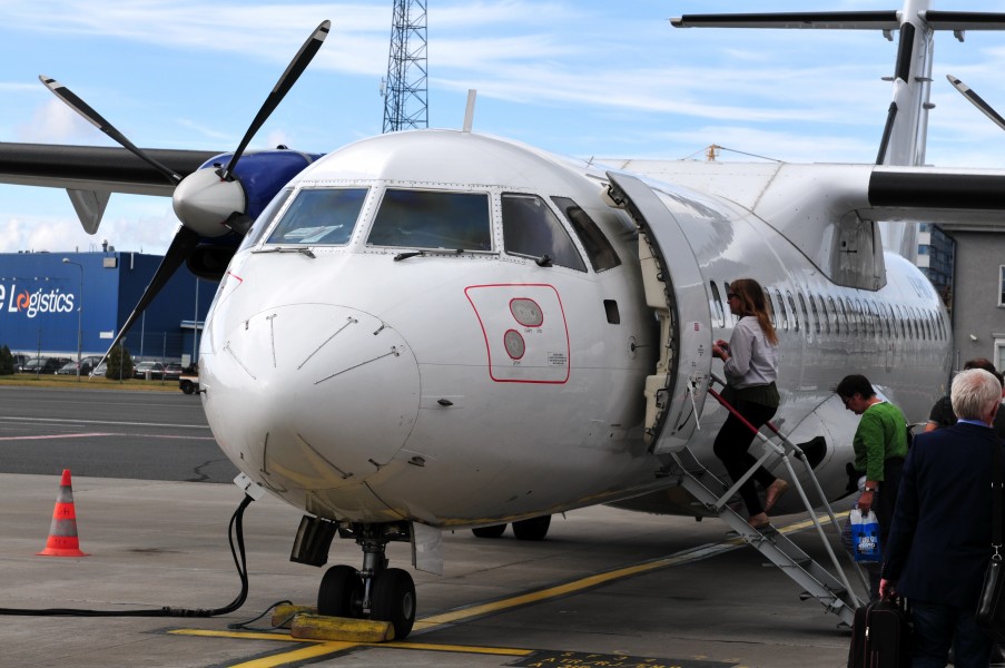 ATR 72-200 (Dot LT) 15-08-14-Tallinn-RalfR-089