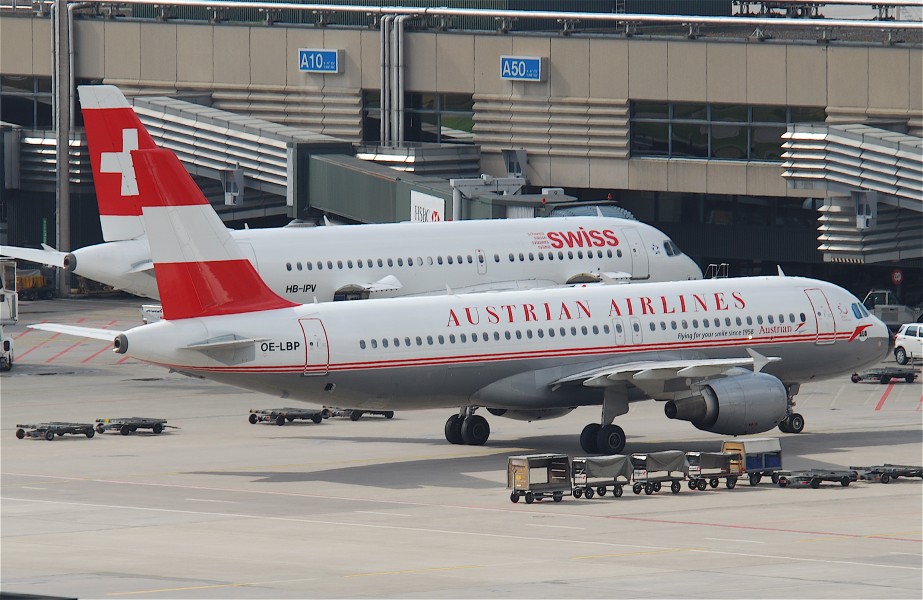 Austrian Airlines Airbus A320-214; OE-LBP@ZRH;27.05.2011 598eo (5774773575)
