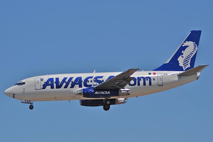 AVIACSA Boeing 737-200; XA-TXF@LAX;18.04.2007 463ln (7208844846)