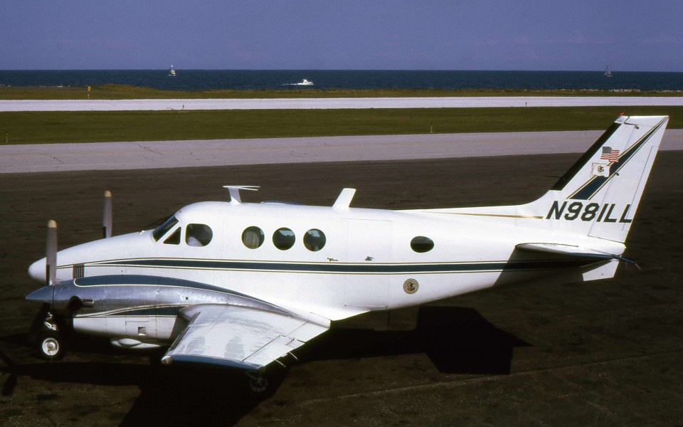 Beechcraft King Air N98ILL 2
