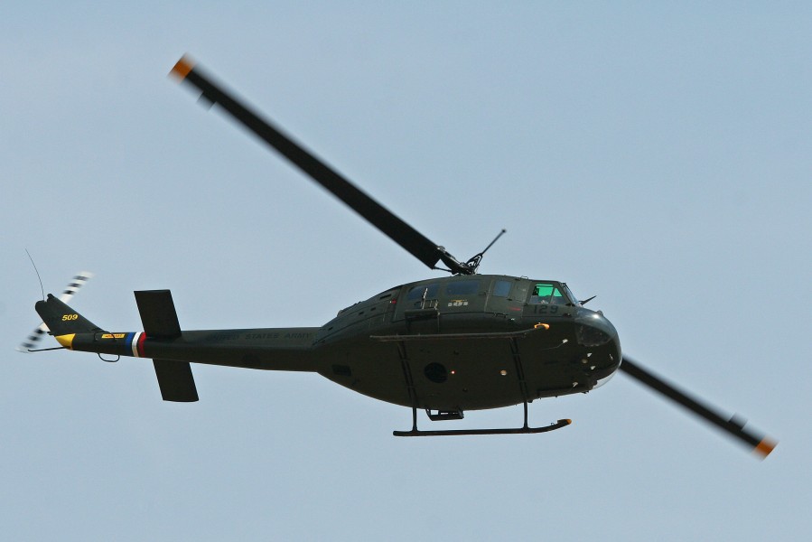 Bell UH-1H Huey 72-21509 129 G-UHIH (9526473820)
