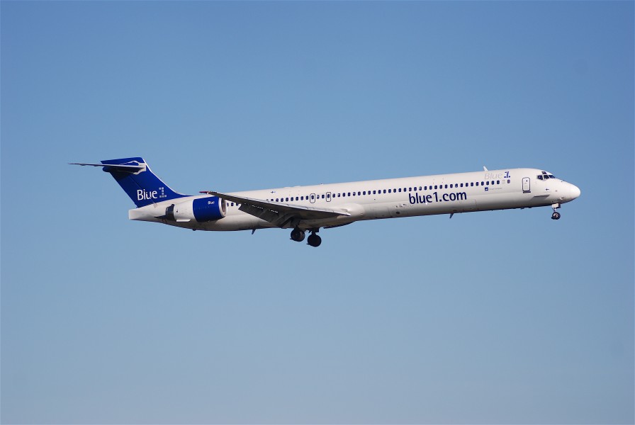 Blue 1 MD-90-30; OH-BLU@30.01.2007 450cu (4284751601)