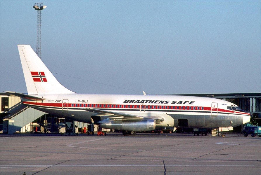 Braathens S.A.F.E. Boeing 737-205C; LN-SUA@CPH, September 1971 (5883721657)