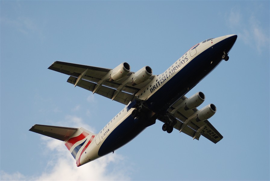 British Airways Avro RJ 100, G-BZAW@ZRH,24.04.2008-509cd - Flickr - Aero Icarus