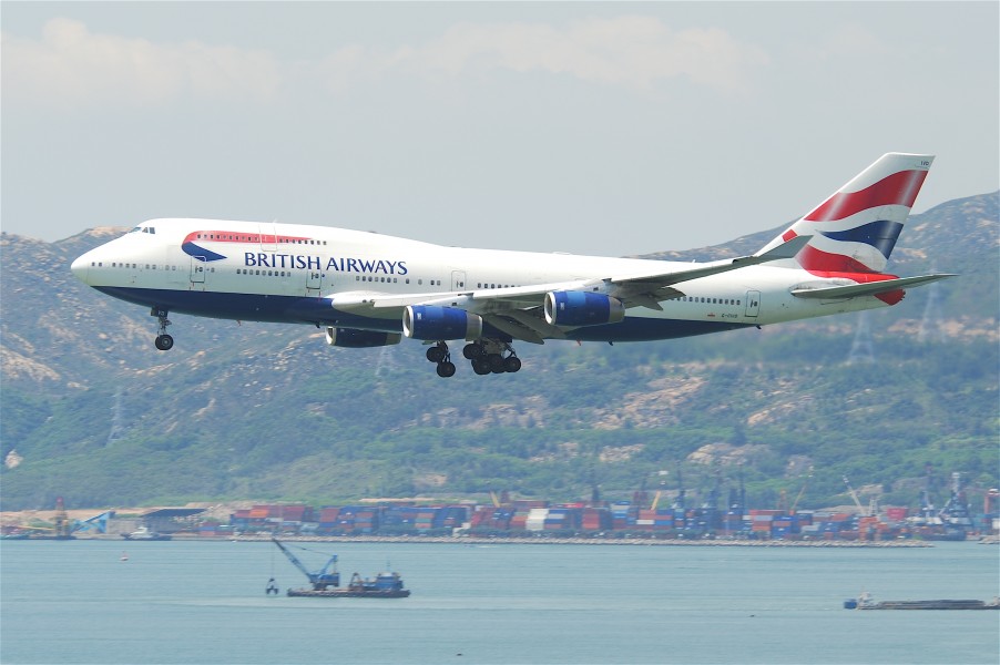 British Airways Boeing 747-400; G-CIVD@HKG;04.08.2011 615ow (6207941422)