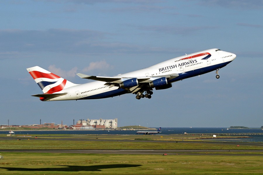 British G-BYGE 747