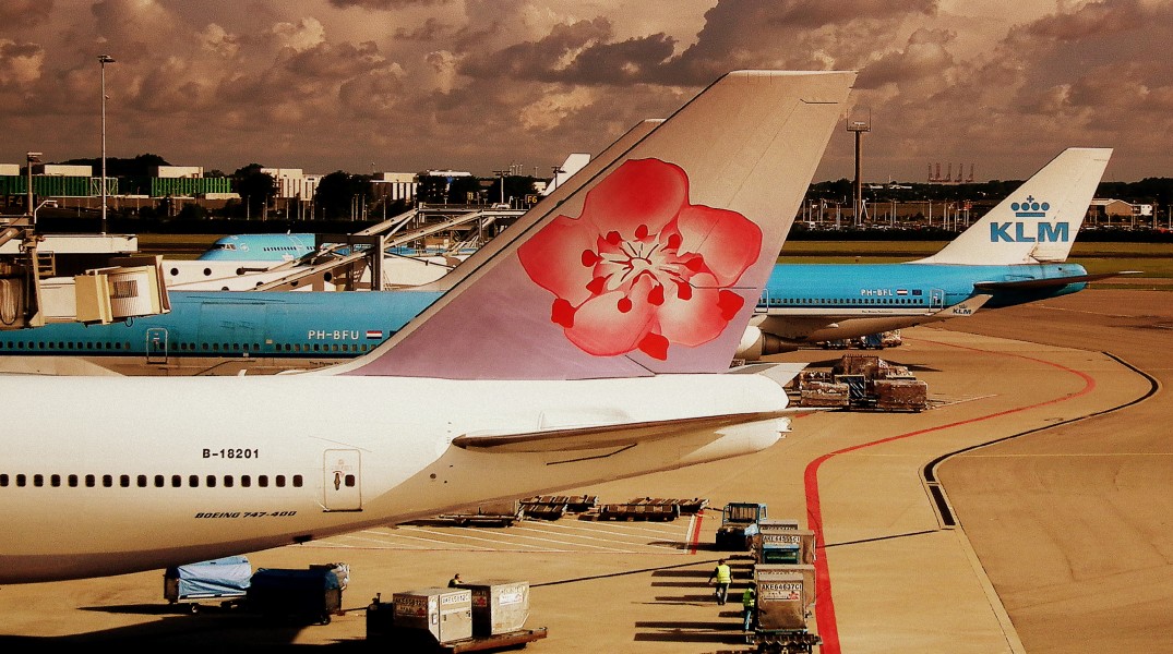 CHINA AIRLINES BOEING 747-400 AT SCHIPOL AIRPORT AMSTERDAM HOLLAND JULY 2012 (7689816876)
