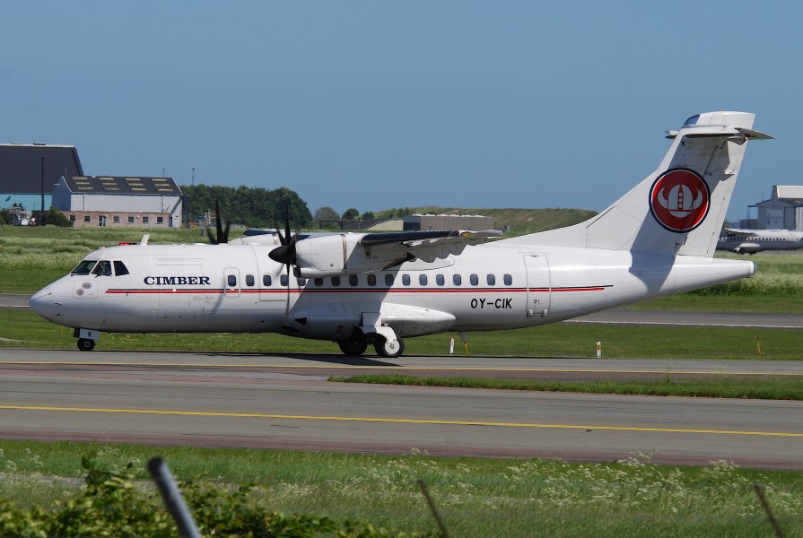Cimber Air ATR 42; OY-CIK@CPH;03.06.2010 574cx (4688641950) (2)