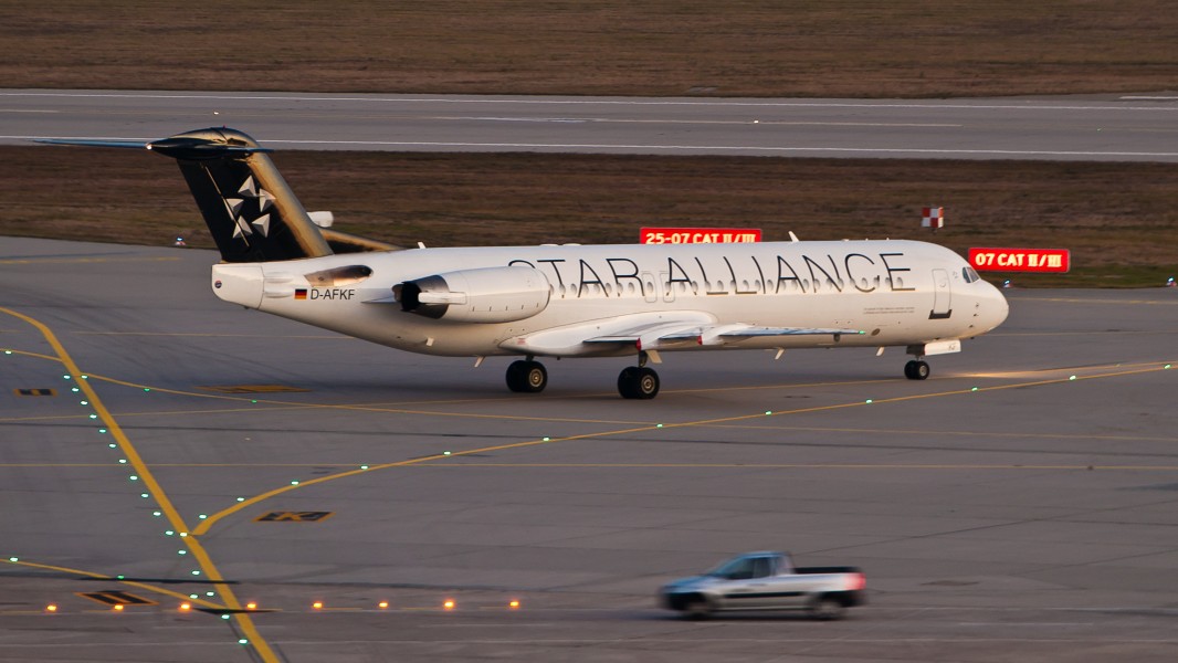 Contact Air Star Alliance F100 D-AFKF EDDS