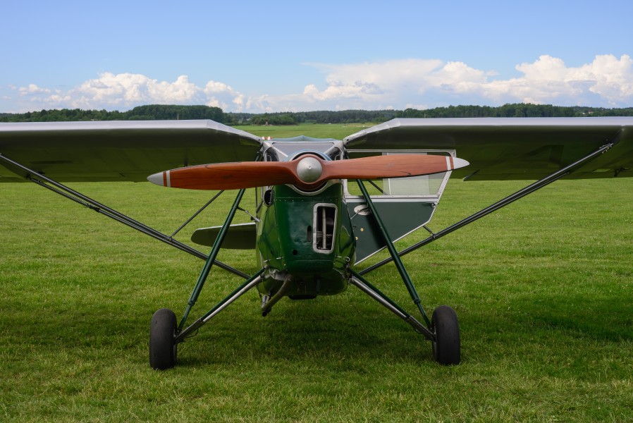 De Havilland DH.80 Puss Moth 01