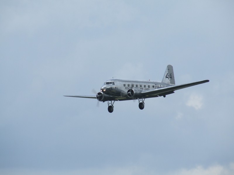 Douglas DC-2 De Uiver of Aviodrome in flight