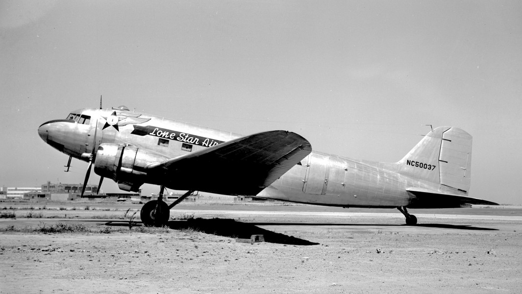Douglas DC-3C (C-47) (8588557448)