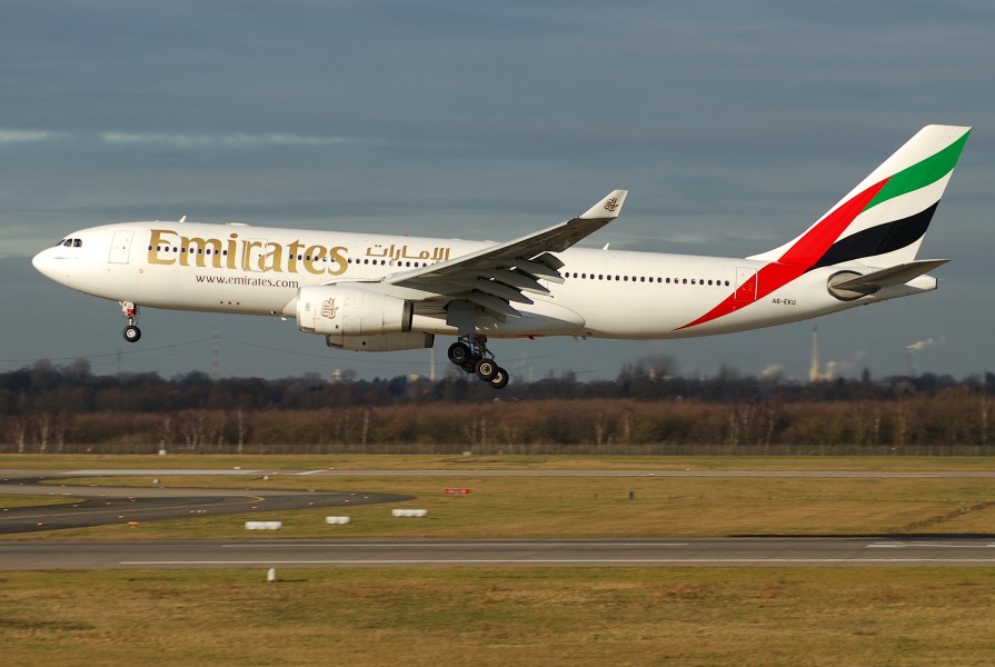 Emirates Airbus A330-200, A6-EKU@DUS,13.01.2008-492mk - Flickr - Aero Icarus