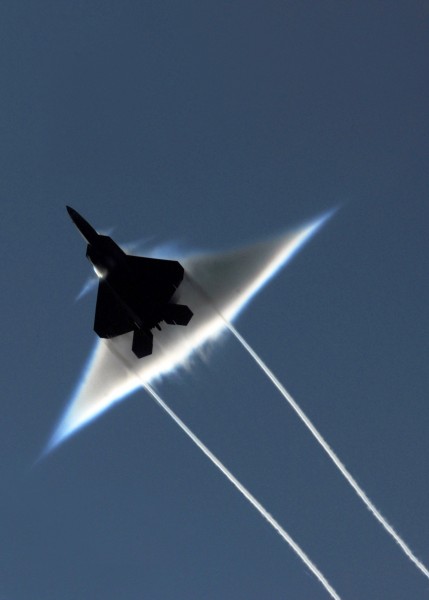 F-22 Supersonic Flyby