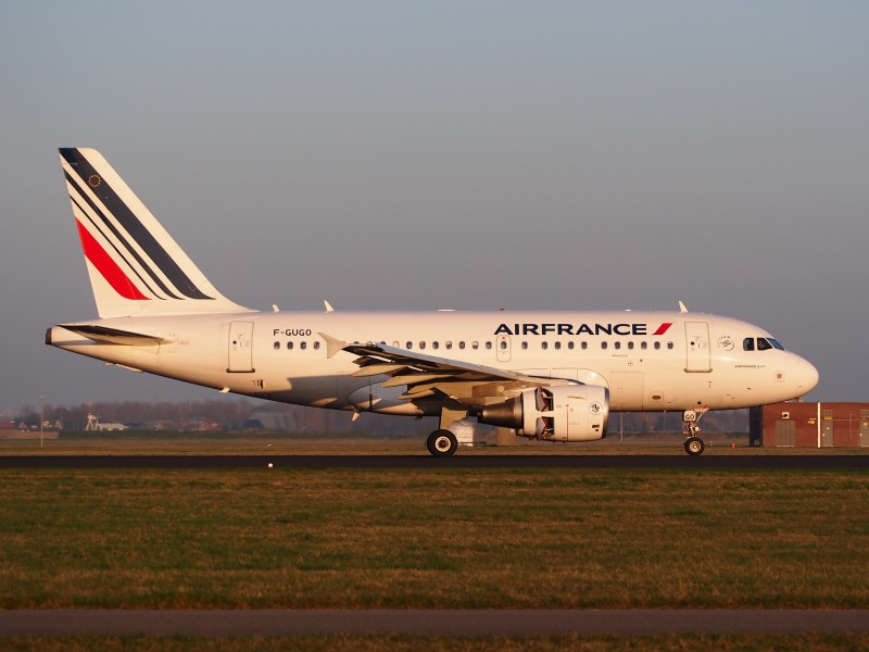 F-GUGO Air France Airbus A318-111, landing at Schiphol (AMS - EHAM), Netherlands, pic2