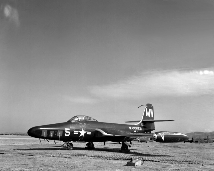 F2H-2P VMJ-1 Korea1953