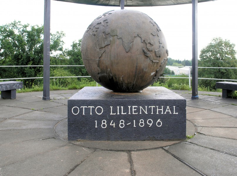 Gedenktafel Schütte-Lanz-Str 25 (Lichf) Otto Lilienthal