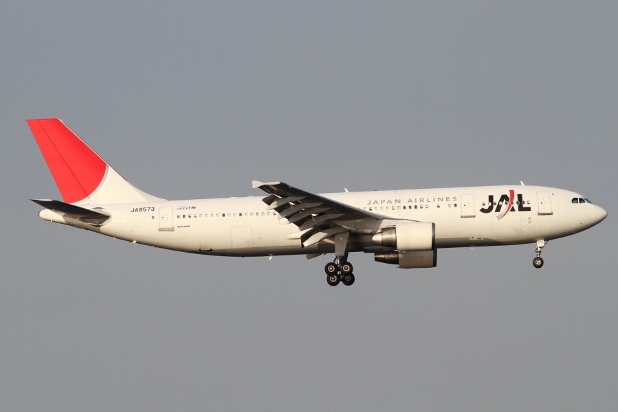 JAL A300-600R(JA8573) (5015153138)