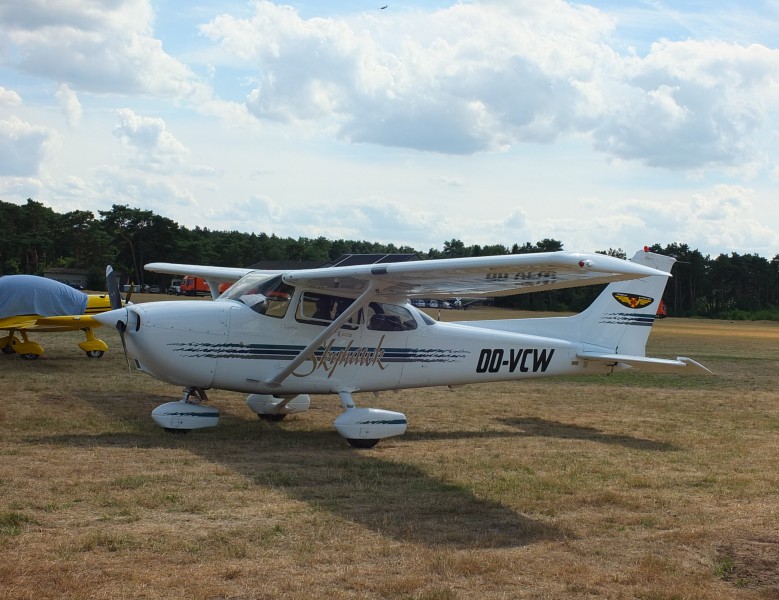 Keiheuvel Cessna 172R 01