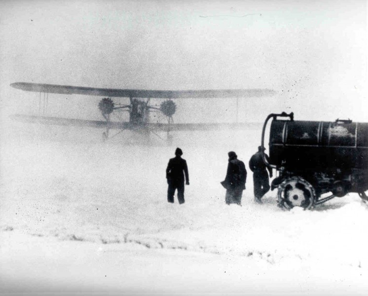 Keystone B-6 twin-engine airmail plane in snow storm, 1920
