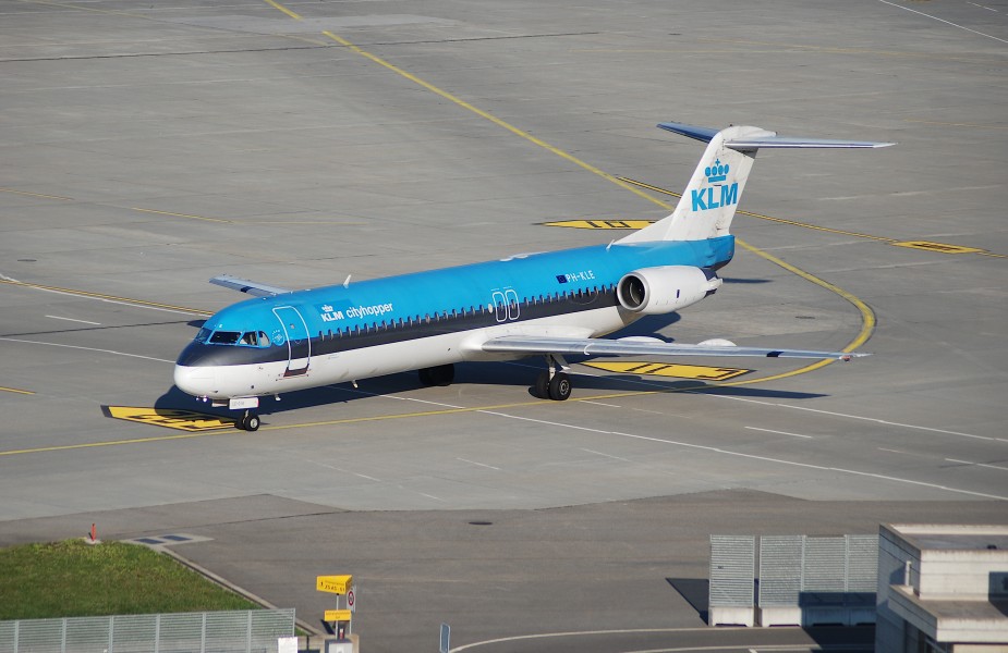 KLM Cityhopper Fokker 100; PH-KLE@ZRH;07.04.2007 458do (4285665429)