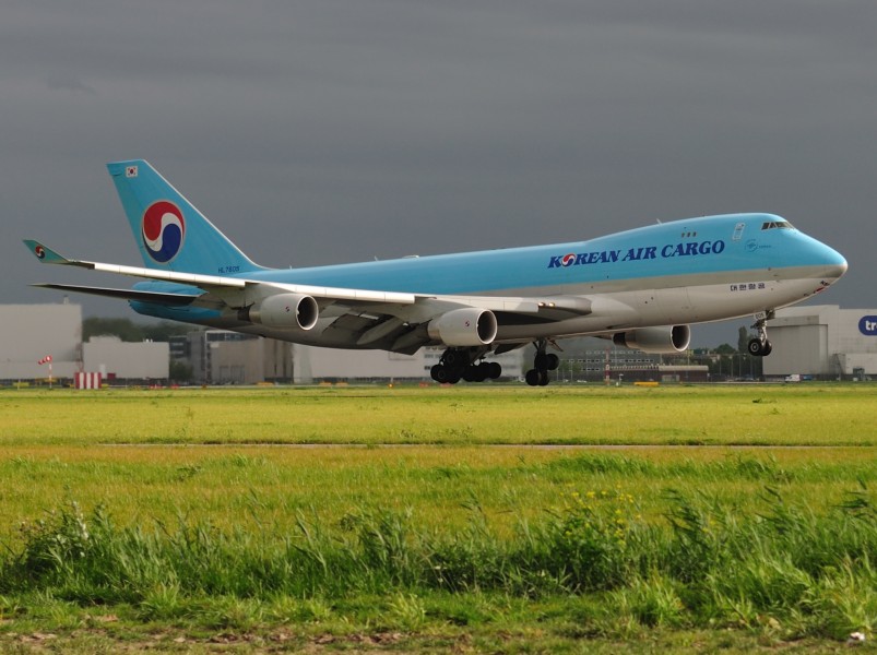 Korean Air Cargo B747-400 HL7605