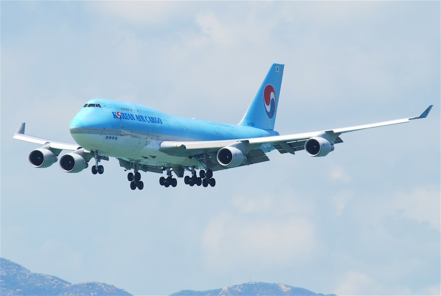 Korean Air Cargo Boeing 747-400F; HL7606@HKG;31.07.2011 614nv (6052698523)