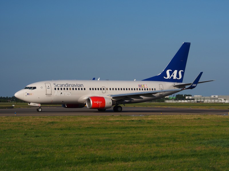 LN-RNW SAS Scandinavian Airlines Boeing 737-783(WL) - cn 34549 taxiing 18july2013 pic-005