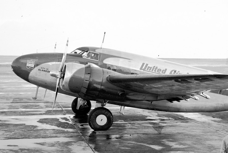 Lockheed 18 UAL City of Alameda (6200320729)