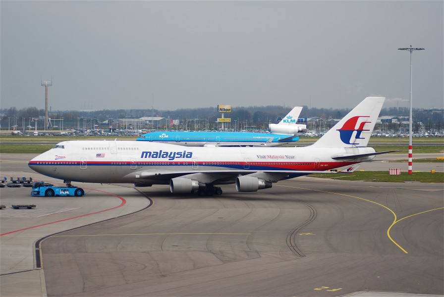 Malaysia Airlines Boeing 747-4H6, 9M-MPI@AMS,19.04.2008-508gc - Flickr - Aero Icarus