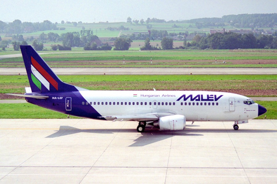 MALEV Hungarian Airlines Boeing 737-300; HA-LEF@ZRH;24.09.1995 (5471561716)