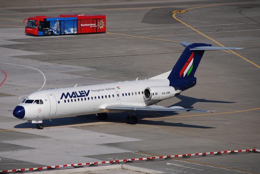 MALEV Hungarian Airlines Fokker 70; HA-LME@ZRH;20.08.2009 551aa (4328918468)