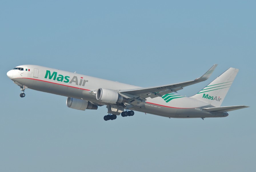 Mas Air Boeing 767-300F; N420LA@LAX;11.10.2011 623pu (7051603971)