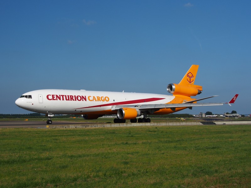N987AR Centurion Air Cargo McDonnell Douglas MD-11F - cn 48427 taxiing 18july 2013 pic-005