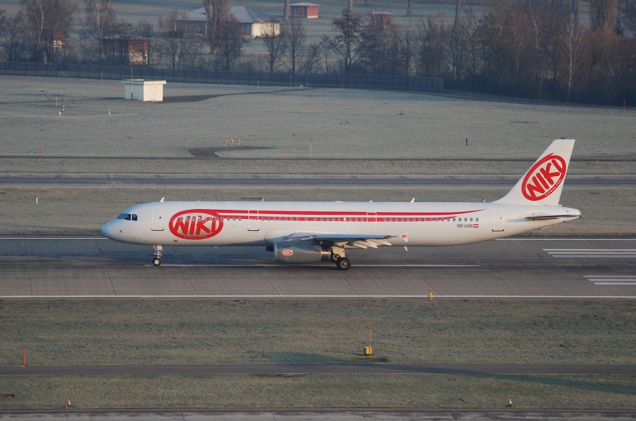Niki Airbus A321-231; OE-LOS@ZRH;21.12.2006 441bw (4277953408)