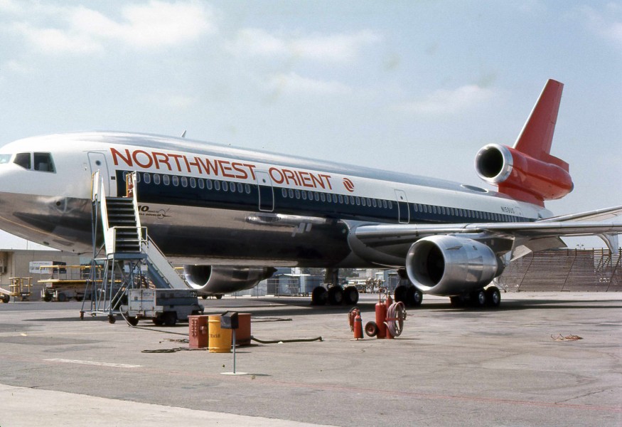 Northwest Orient McDonnell Douglas DC-10 N159US 01