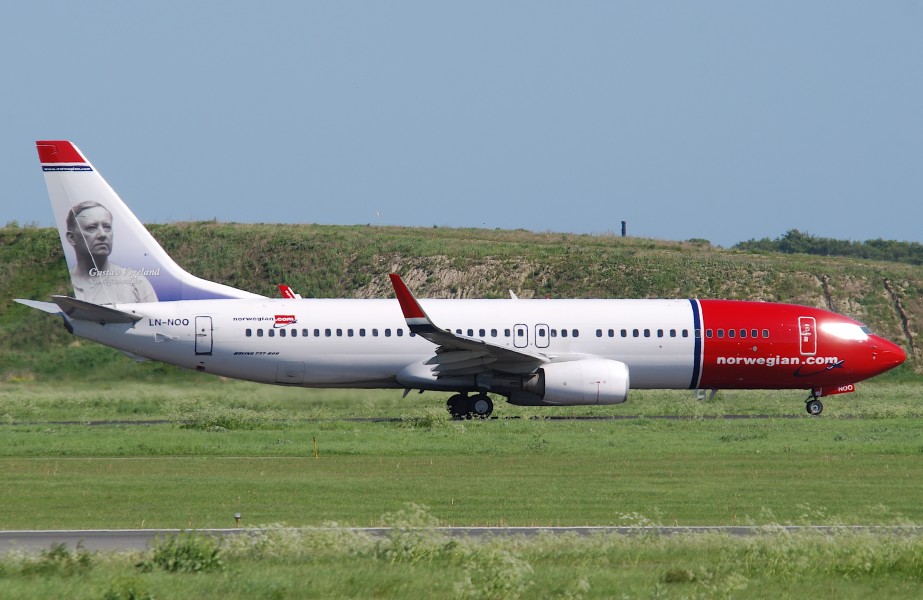 Norwegian Boeing 737-800; LN-NOO@CPH;03.06.2010 574fb (4688684564)