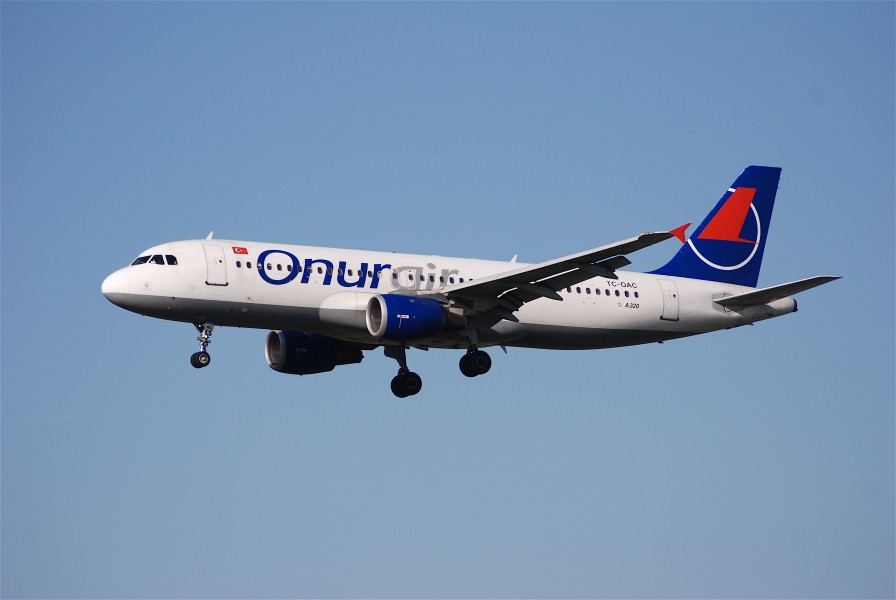 Onur Air Airbus A320; TC-OAC@ZRH;07.04.2007 458eo (4286501354)
