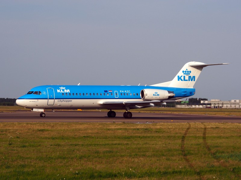PH-KZC KLM Cityhopper Fokker F70 - cn 11566, taxiing 22july2013 pic-002