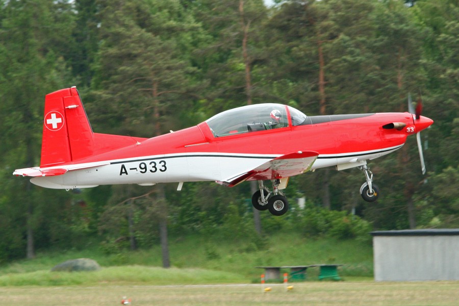 Pilatus NCPC-7 A-933 (8394111453)