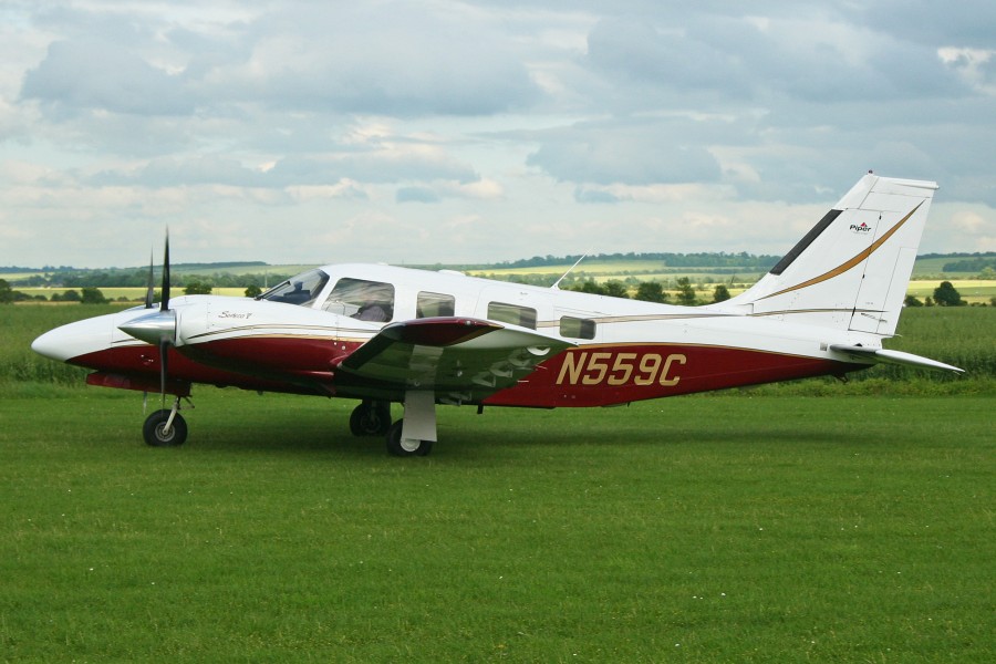 Piper PA34-220T Seneca V N559C (8439556222)