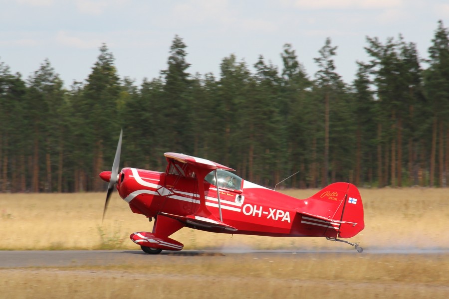 Pitts S-1 Special OH-XPA Oripää Airshow 2013 08